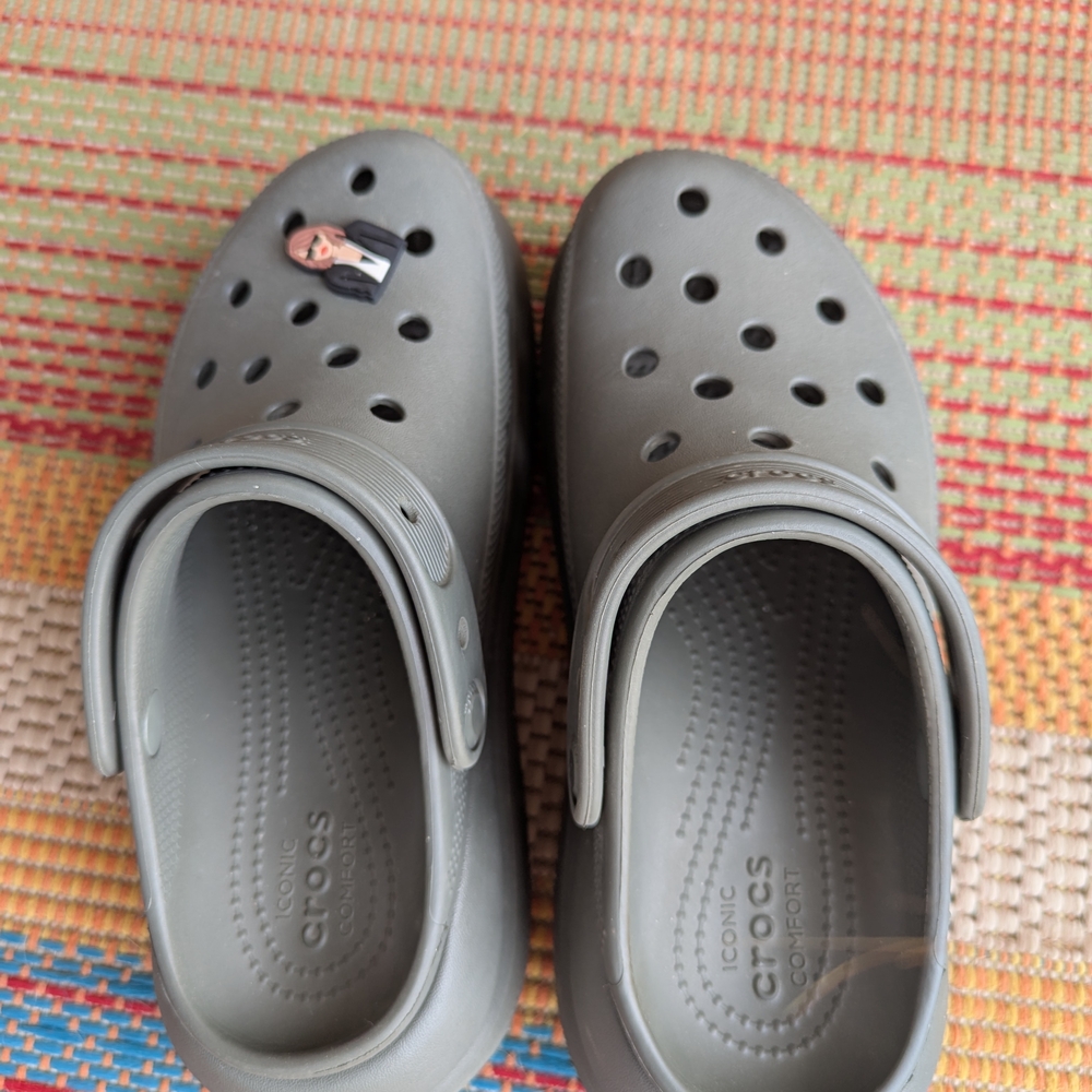 CROCS Army green/Grey Clogs Platform